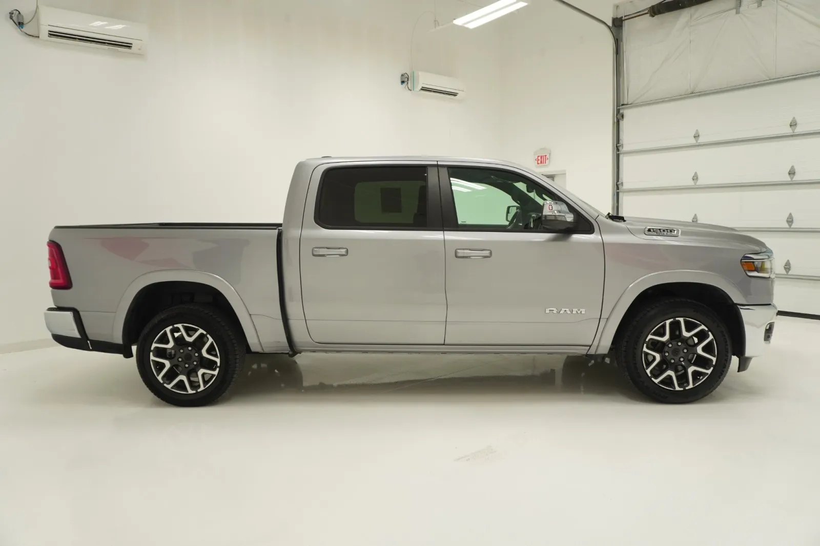 2025 RAM 1500 Laramie 2025 RAM 1500 Laramie