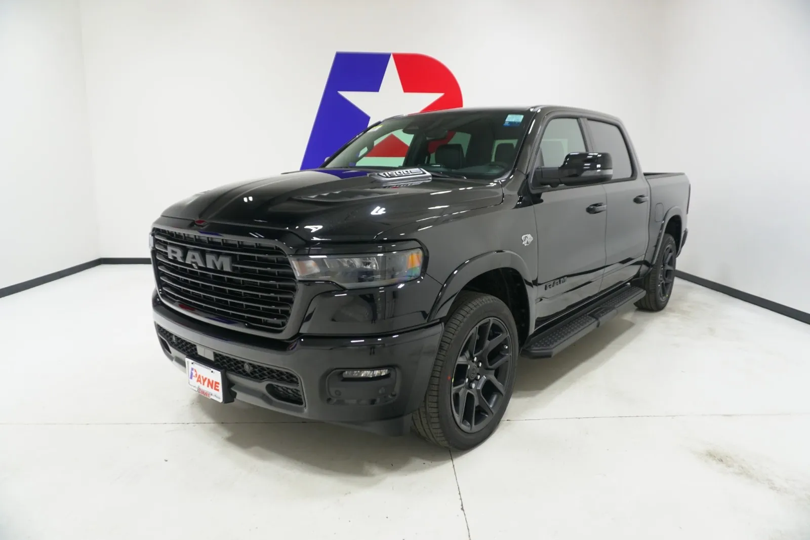 2026 RAM Ram 1500 Pickup Laramie's photo