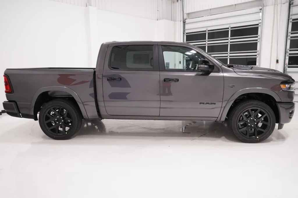 2027 RAM 1500 Laramie 2027 RAM 1500 Laramie