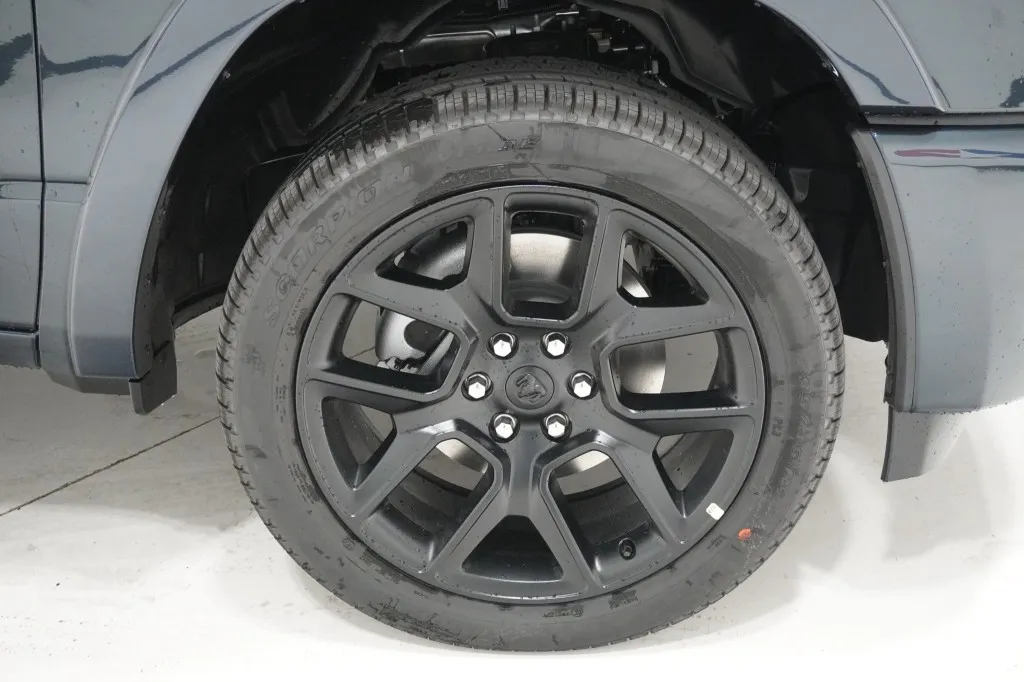 2027 RAM 1500 Laramie 2027 RAM 1500 Laramie