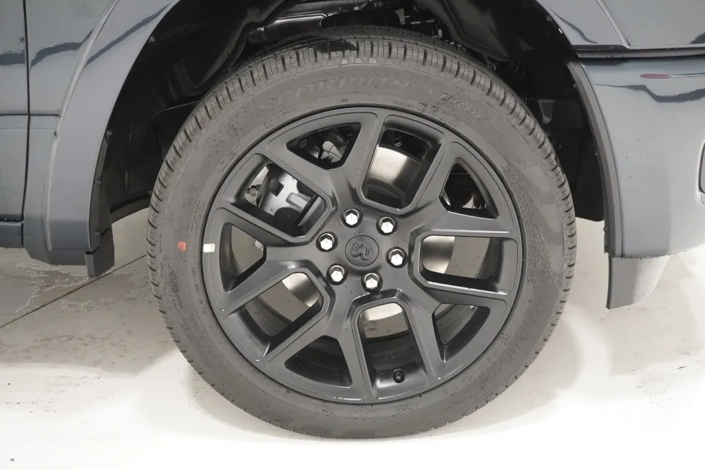 2027 RAM 1500 Laramie 2027 RAM 1500 Laramie
