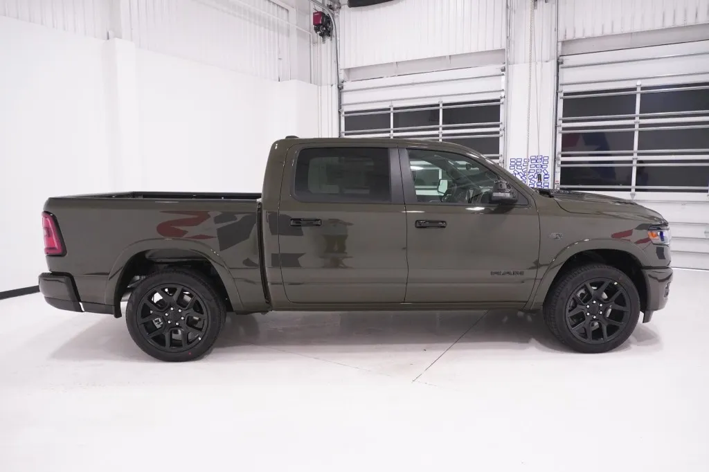 2027 RAM 1500 Laramie 2027 RAM 1500 Laramie