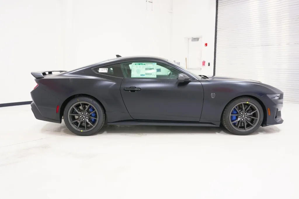 2026 Ford Mustang Dark Horse