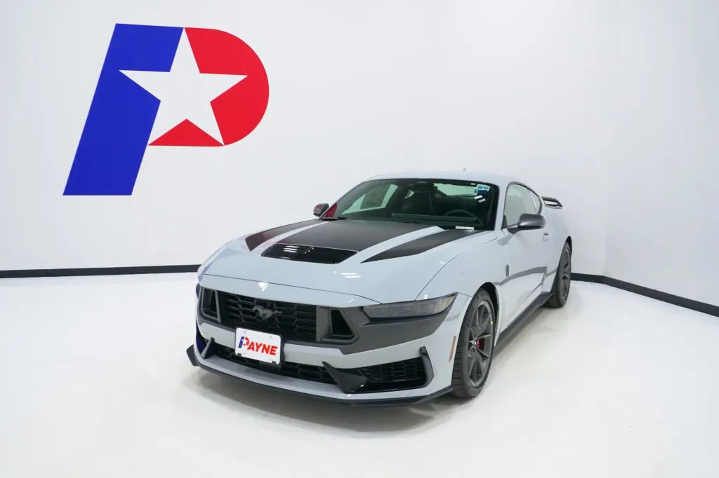 2026 Ford Mustang Dark Horse