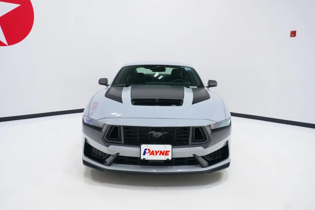2026 Ford Mustang Dark Horse