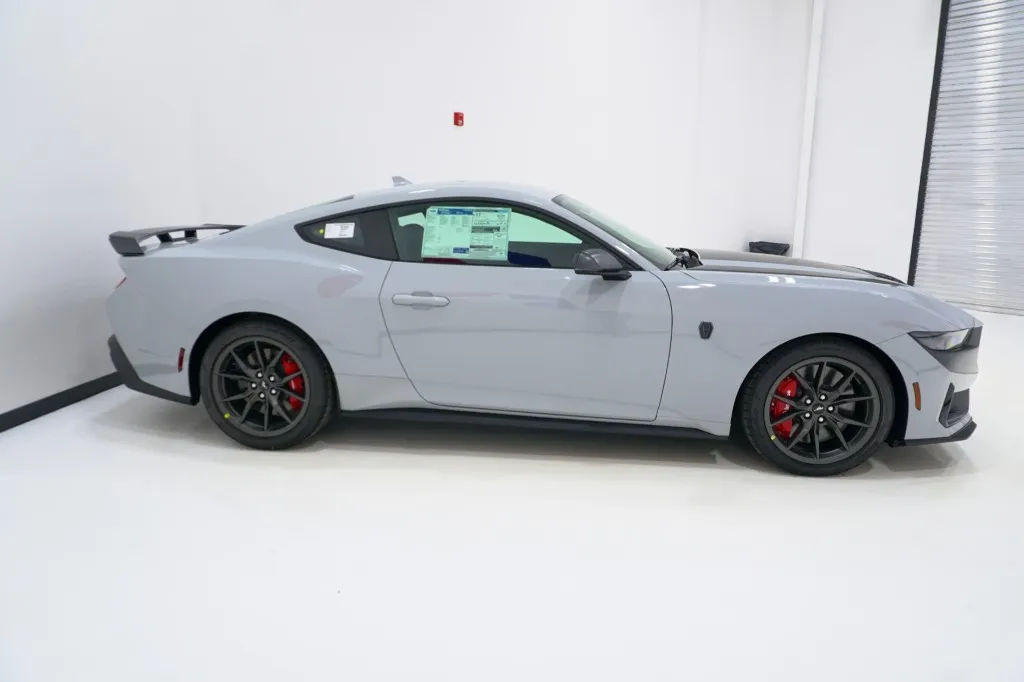2026 Ford Mustang Dark Horse
