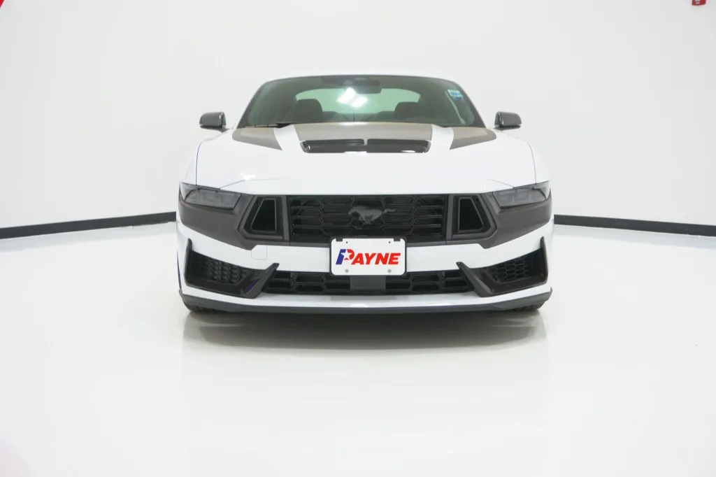 2026 Ford Mustang Dark Horse