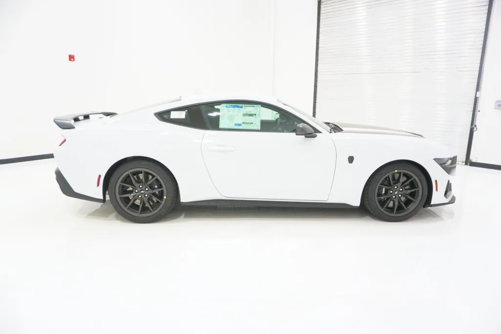 2026 Ford Mustang Dark Horse