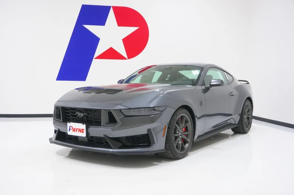 2026 Ford Mustang Dark Horse