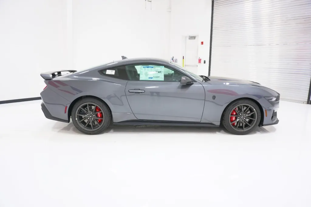 2026 Ford Mustang Dark Horse