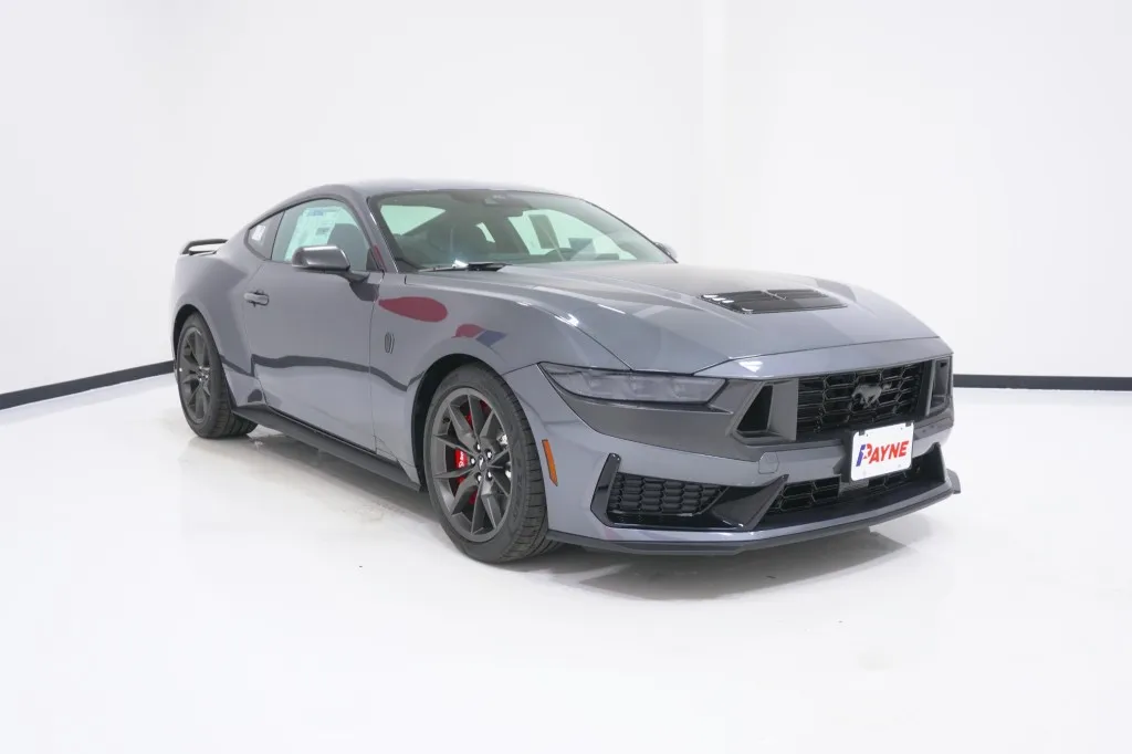2026 Ford Mustang Dark Horse