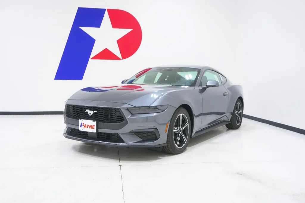 2025 Ford Mustang Base's photo