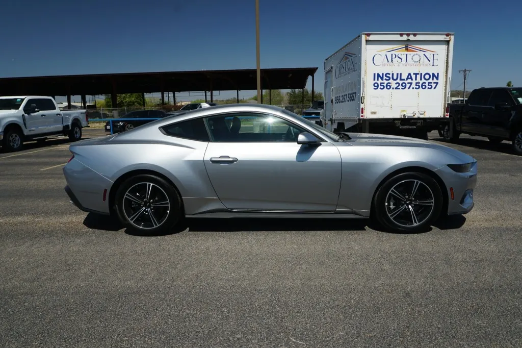 2025 Ford Mustang EcoBoost