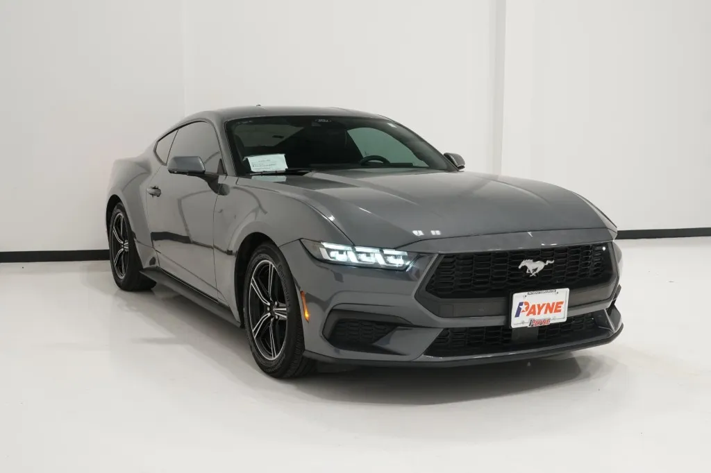 2024 Ford Mustang EcoBoost