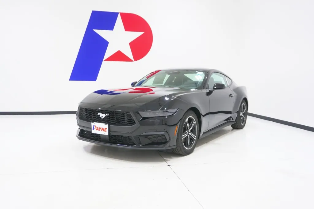 2025 Ford Mustang EcoBoost