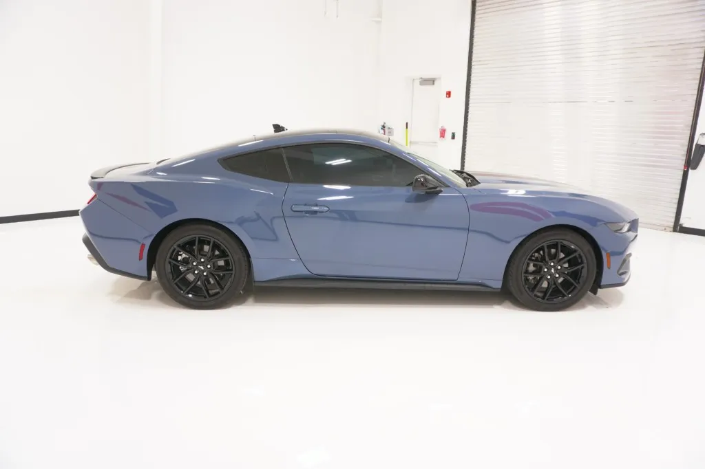 2025 Ford Mustang EcoBoost 2025 Ford Mustang EcoBoost