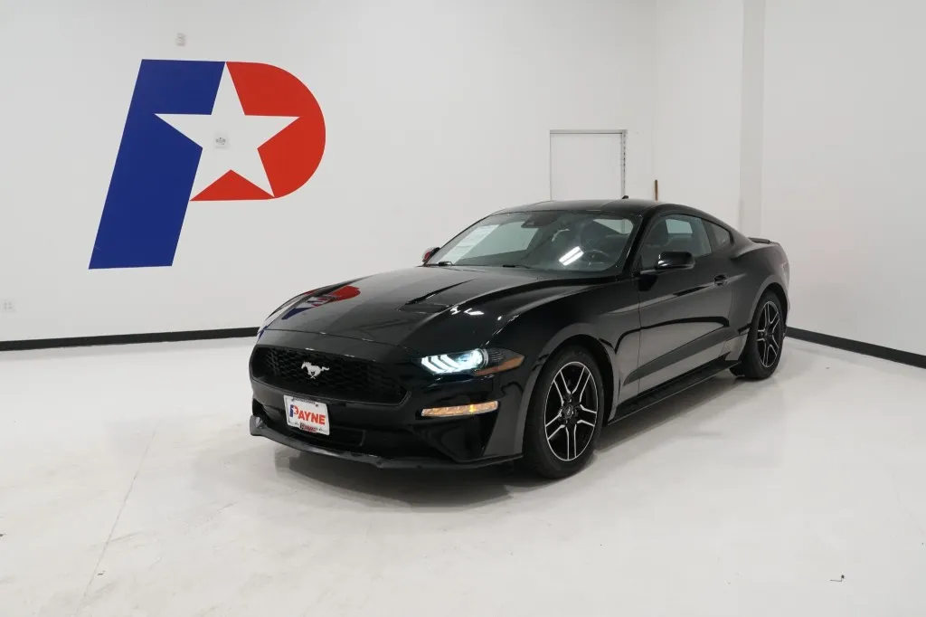 2023 Ford Mustang EcoBoost