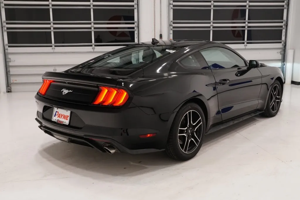 2023 Ford Mustang EcoBoost