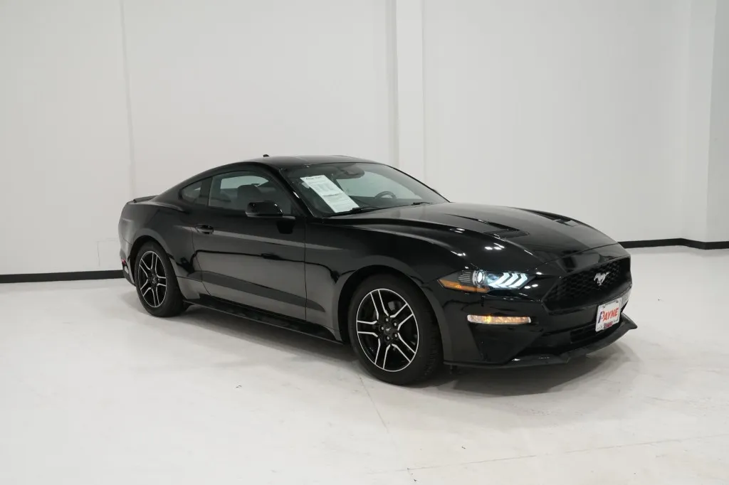 2023 Ford Mustang EcoBoost
