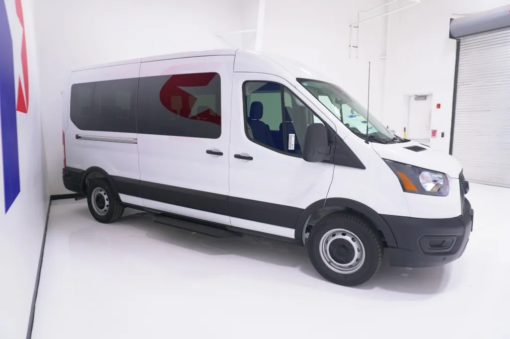 2026 Ford Transit Passenger Wagon XL