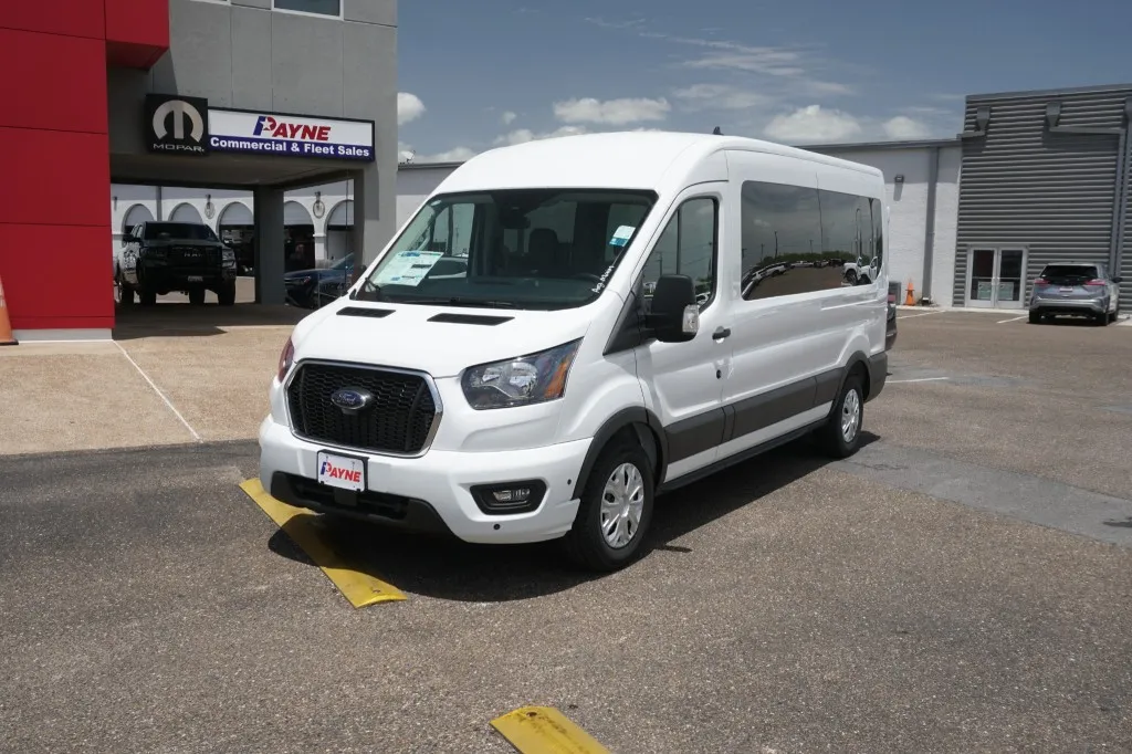 2025 Ford Transit Passenger Wagon XL