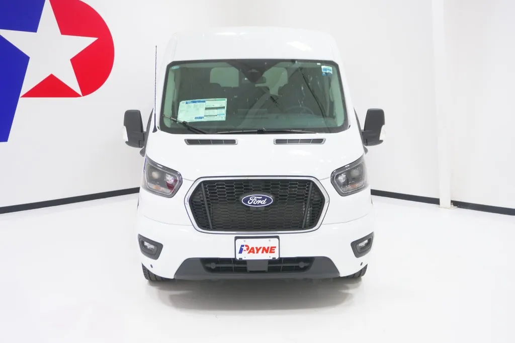 2026 Ford Transit Passenger Wagon XL