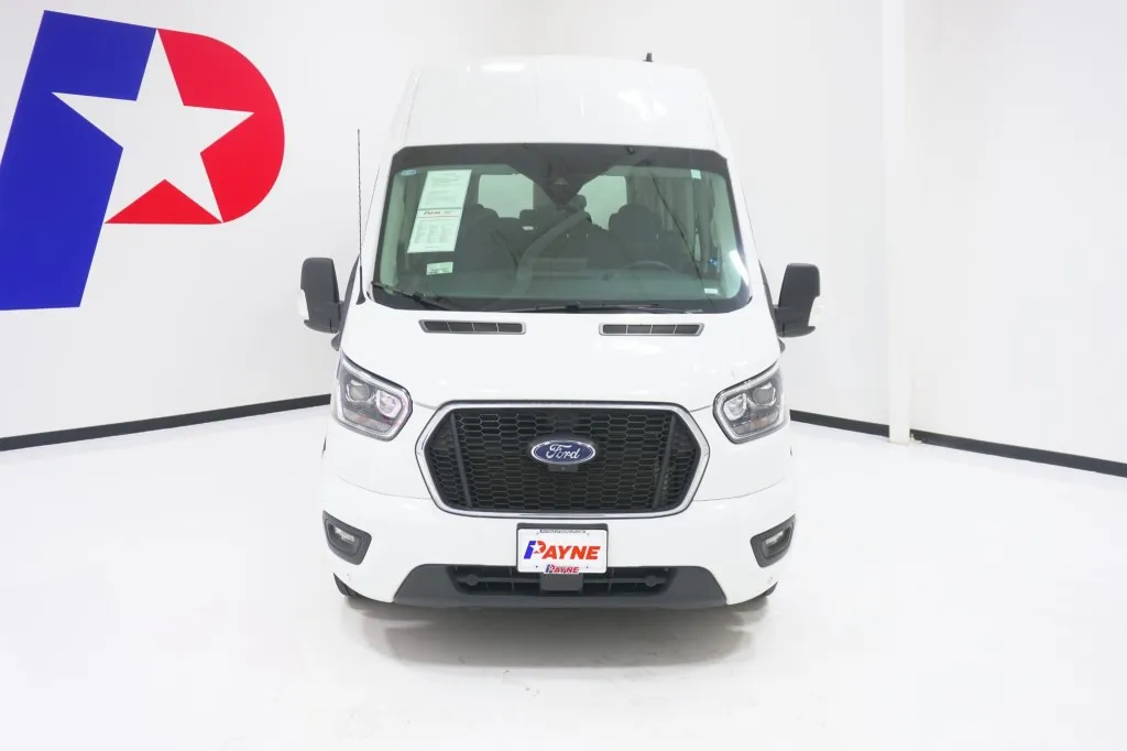 2023 Ford Transit Passenger Wagon XL
