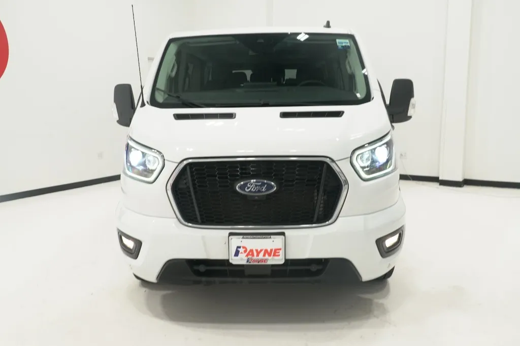 2023 Ford Transit Passenger Wagon XL