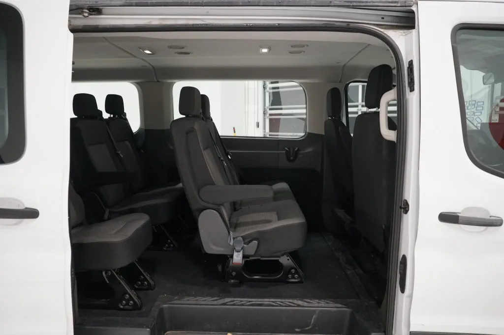 2024 Ford Transit Passenger Wagon XL
