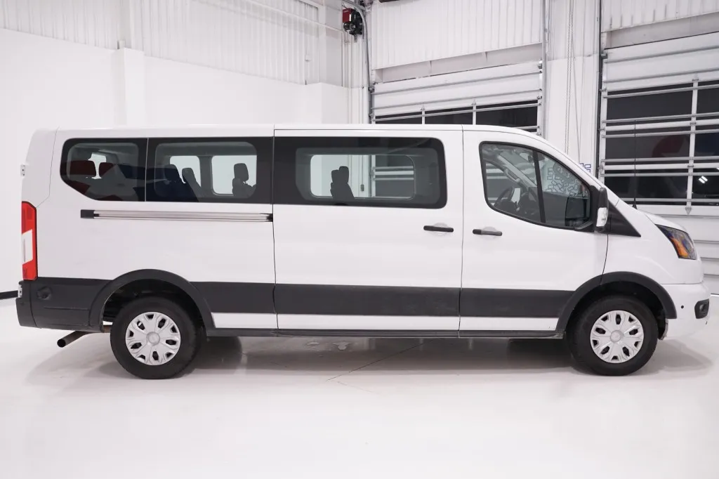 2024 Ford Transit Passenger Wagon XL