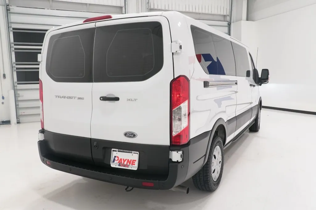 2025 Ford Transit Passenger Wagon XL