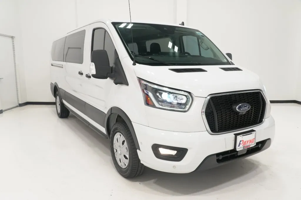 2025 Ford Transit Passenger Wagon XL