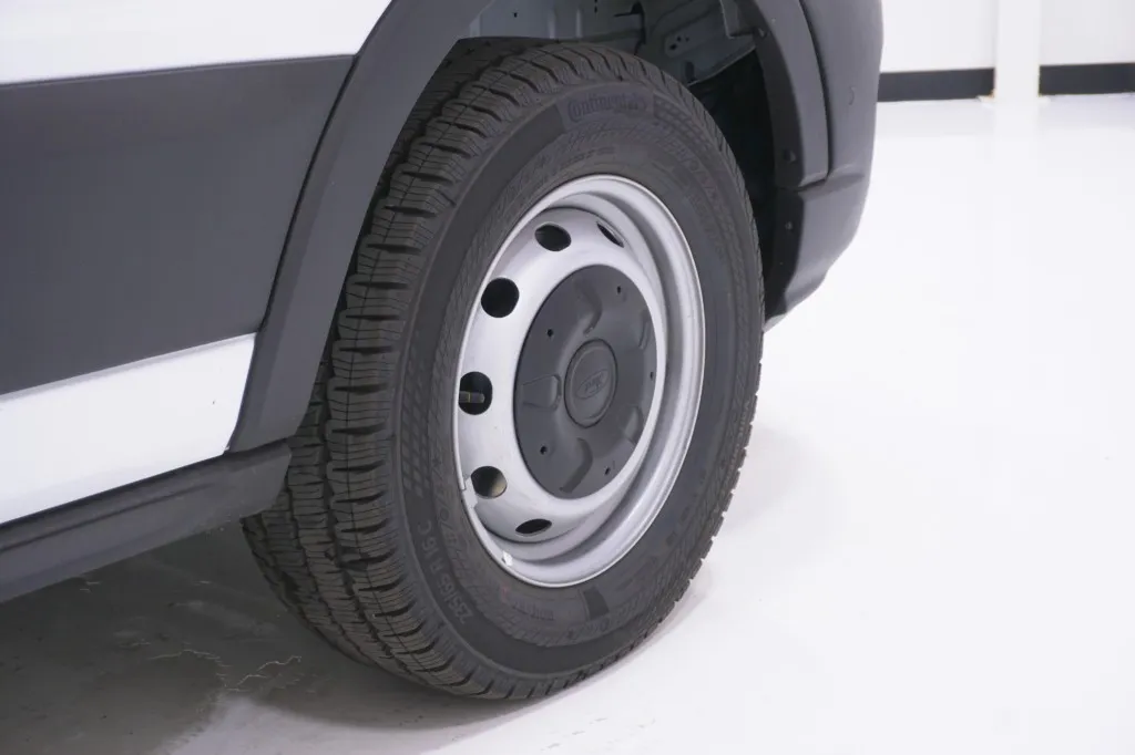 2026 Ford Transit Passenger Wagon XL
