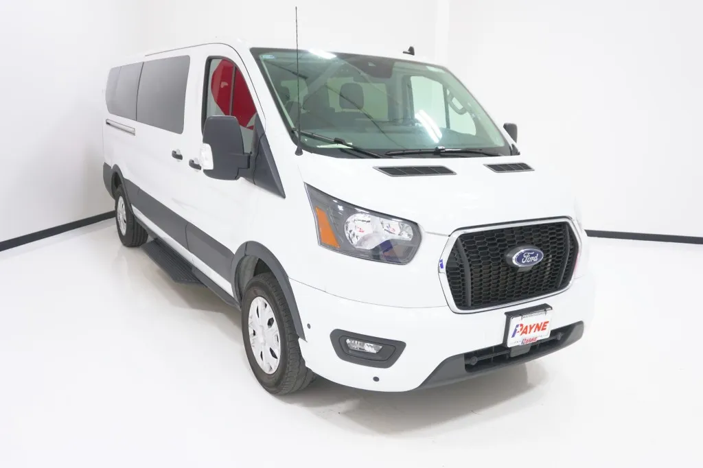 2025 Ford Transit Passenger Wagon XL