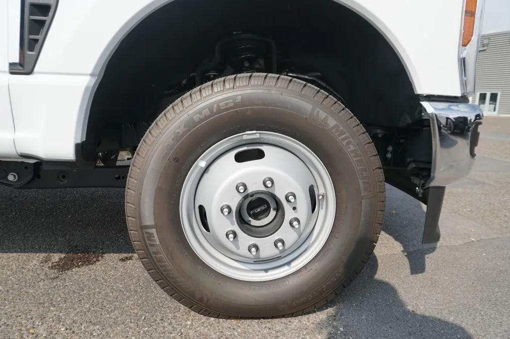 2026 Ford Super Duty F-350 DRW XL