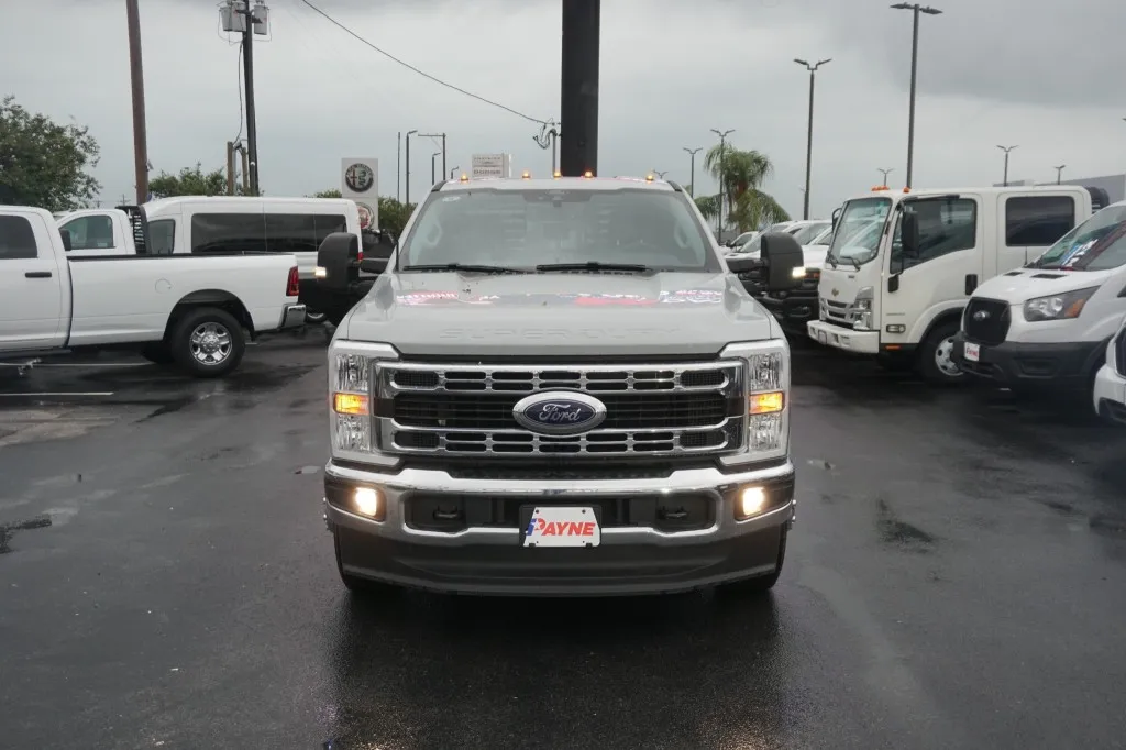 2025 Ford Super Duty F-350 DRW XL