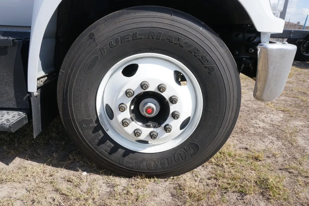 2027 Ford F-650 Straight Frame 