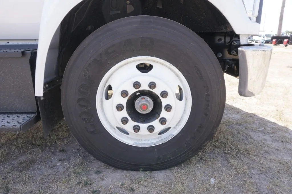 2027 Ford F-650 Straight Frame 