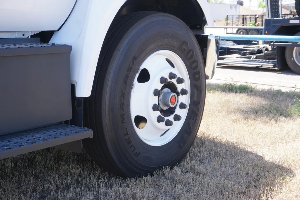 2027 Ford F-750 Straight Frame 