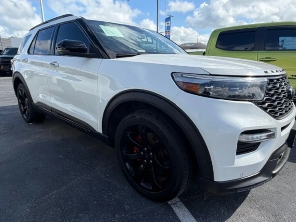 2022 Ford Explorer ST