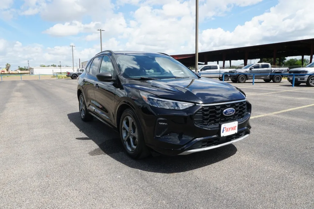2023 Ford Escape ST-Line