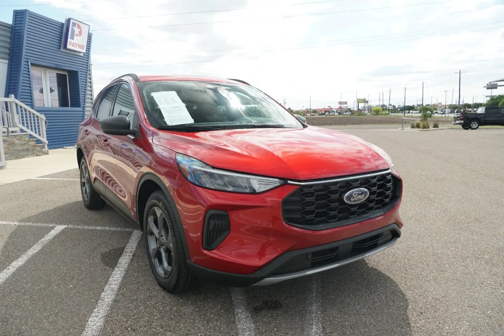 2025 Ford Escape ST-Line
