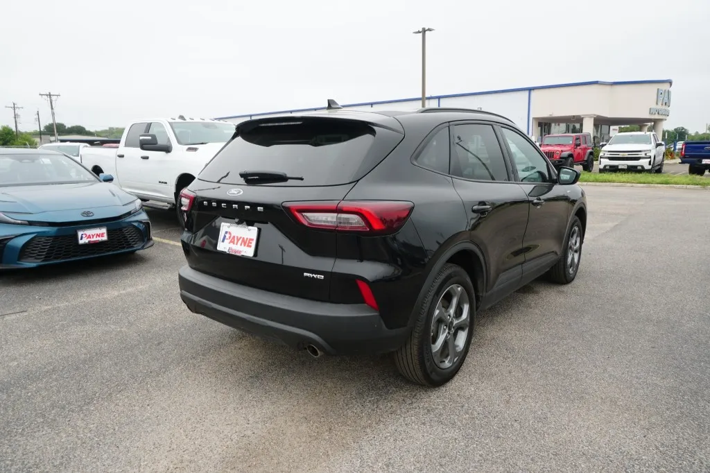 2025 Ford Escape ST-Line