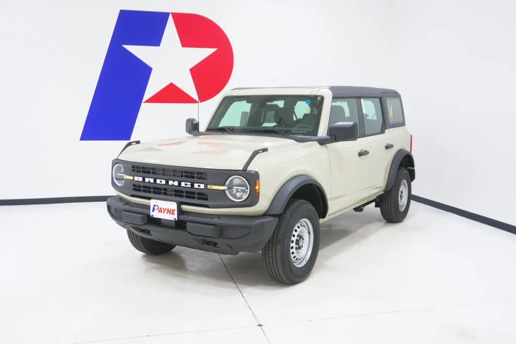 2025 Ford Bronco Base