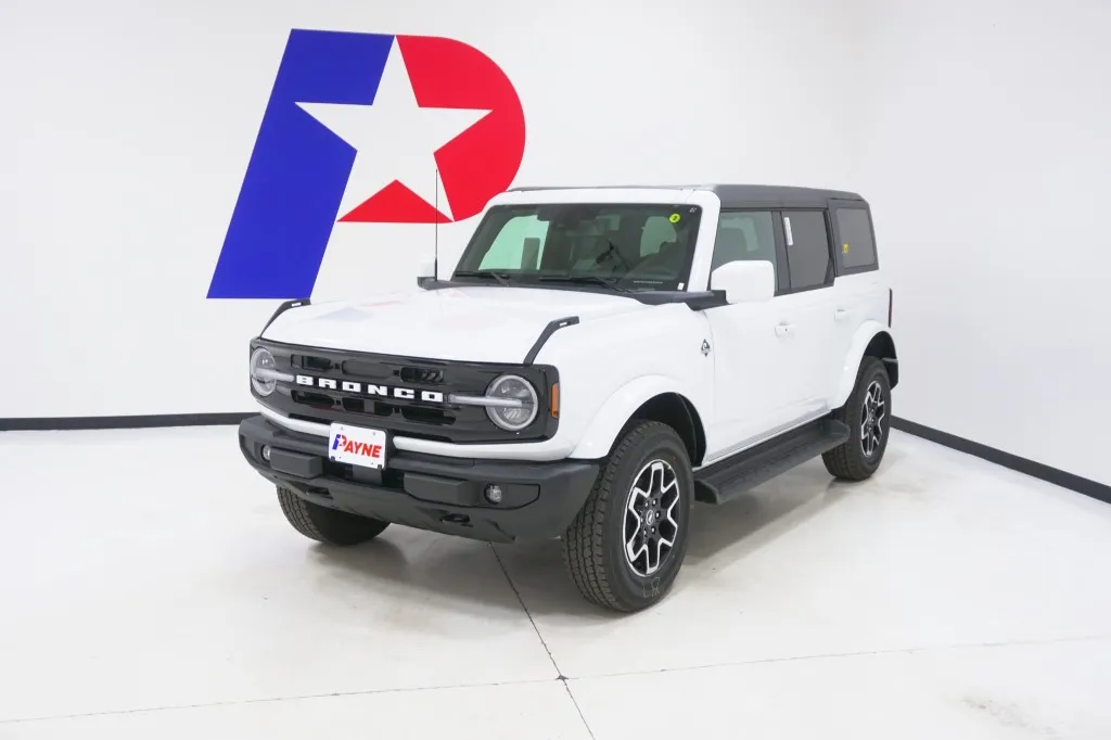 2025 Ford Bronco Outer Banks