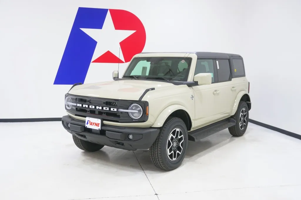 2025 Ford Bronco Outer Banks