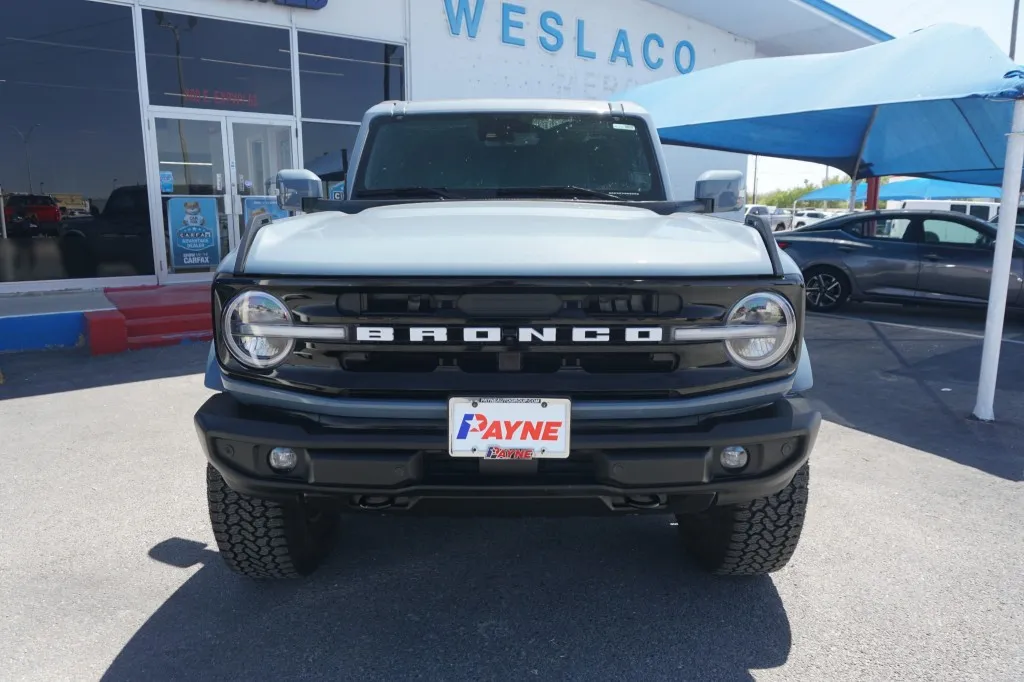 2024 Ford Bronco Outer Banks