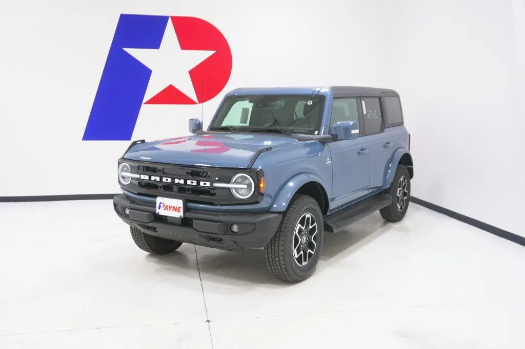 2025 Ford Bronco Outer Banks