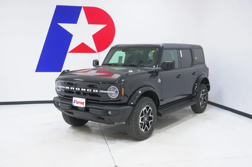 2025 Ford Bronco Outer Banks