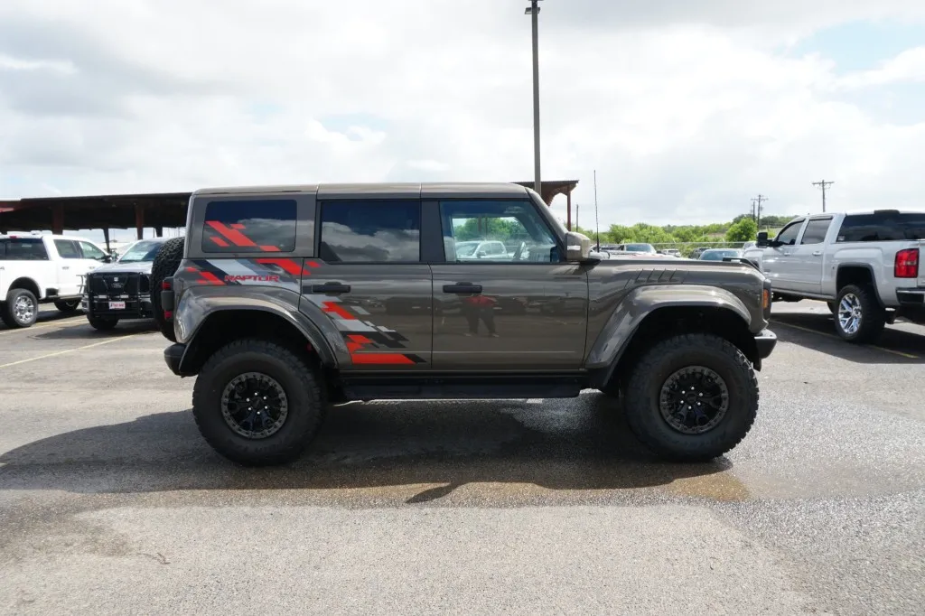 2025 Ford Bronco Raptor